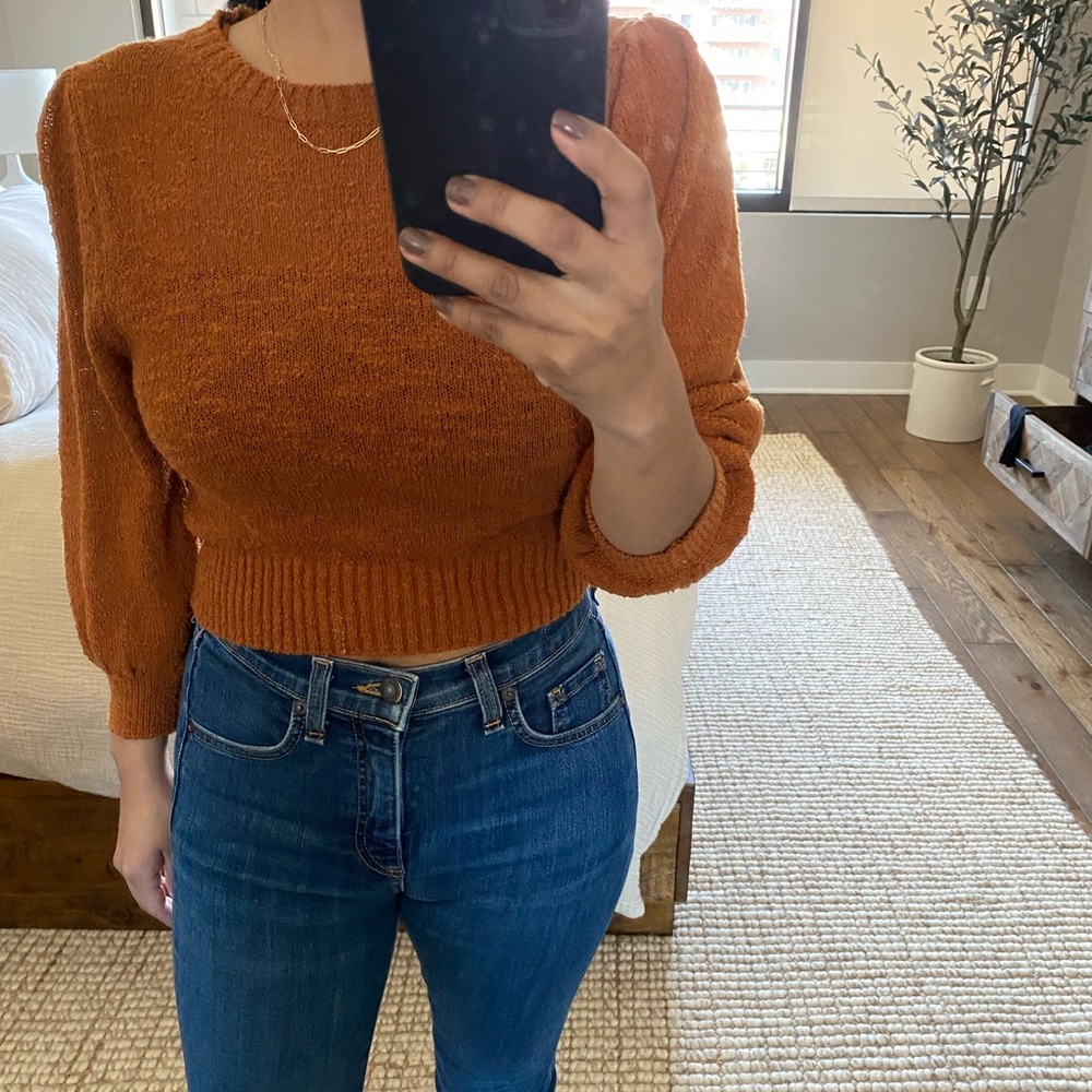 Crop top - Picture 2 of 4